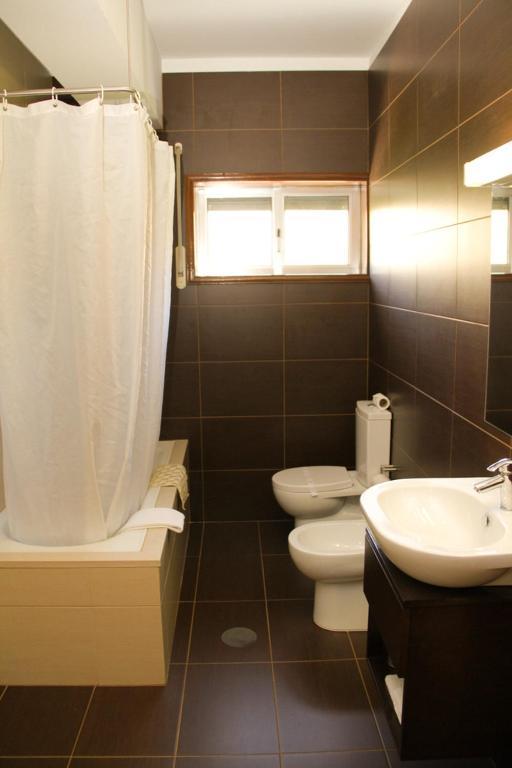 Hotel Chale Паредес Стая снимка