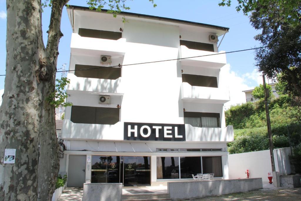 Hotel Chale Паредес Екстериор снимка