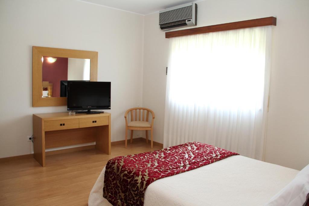 Hotel Chale Паредес Стая снимка
