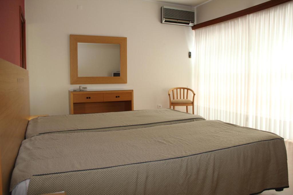 Hotel Chale Паредес Стая снимка
